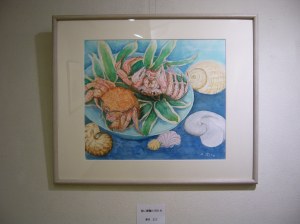 カニと貝殻のモチーフと構図が目を引きました。