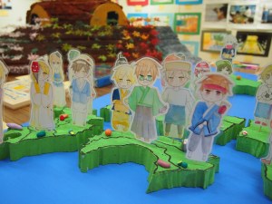 都道府県のご当地キャラクターを共同制作した作品。47都道府県すべてデザインされています。